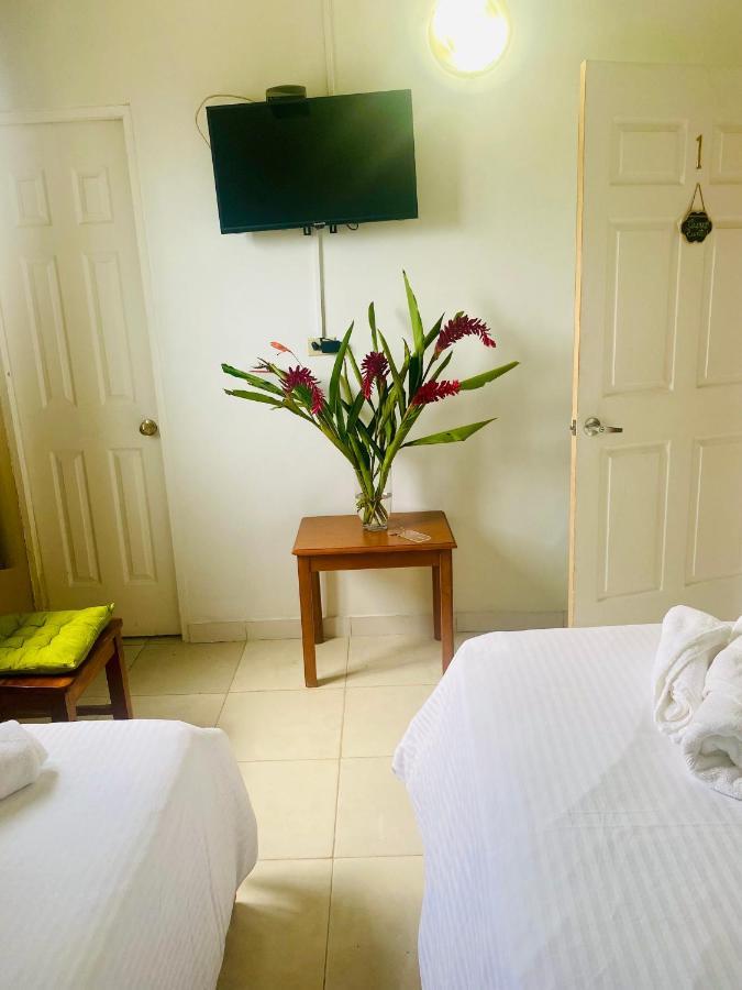 Hotel Ana Mary Santiago Eksteriør bilde
